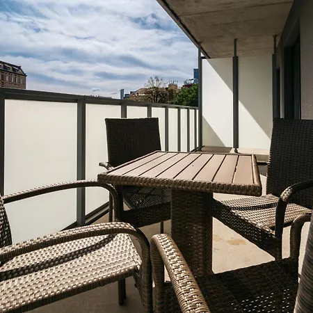 Lägenhet Amber & Wood 5 Min To Old Town Parking River View & Balcony By Uniquerent Wrocław