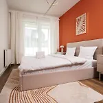 Amber & Wood 5 Min To Old Town Parking River View & Balcony By Uniquerent Lejlighed