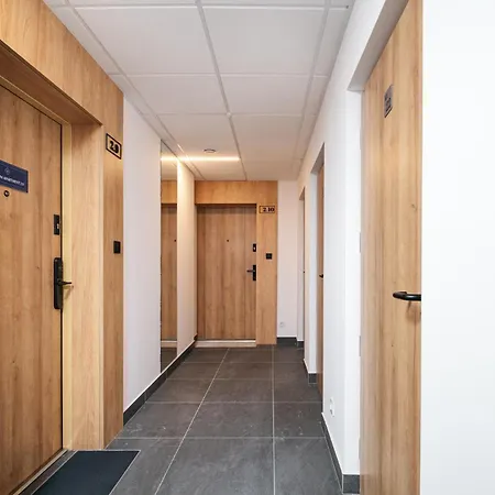 Amber & Wood 5 Min To Old Town Parking River View & Balcony By Uniquerent Breslavia