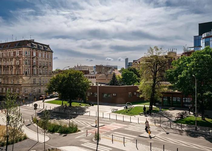 Amber & Wood Harmony By Uniquerent *